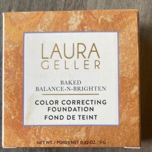 Laura Geller Tan Foundation Baked Balance Brighten